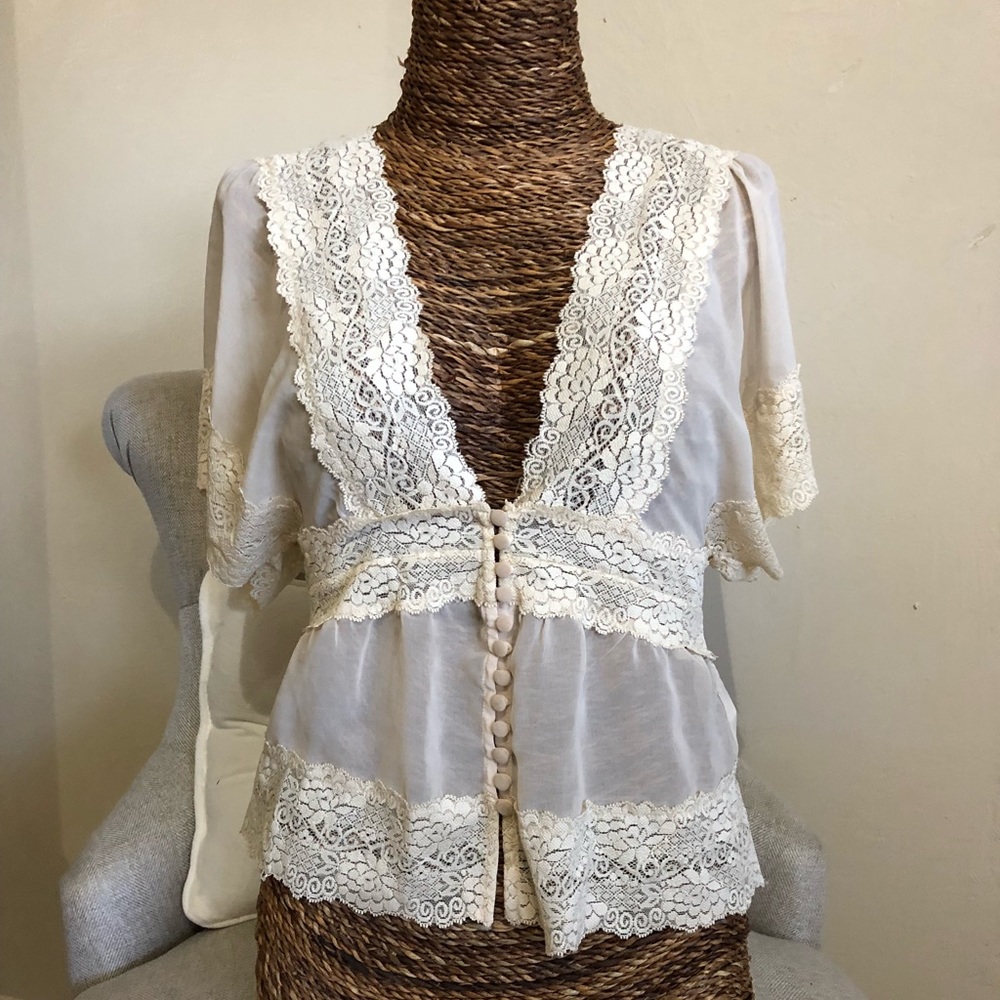 Forever twentyone sheer lace blouse